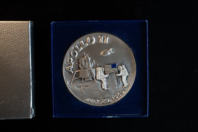 $200 • Buy RARE 1969 Metal Arts Co. Apollo 11 Commemorative 5.69 Oz .999 Silver Medal W/Box