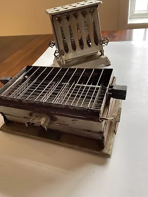 Vintage Toaster And Flat Top • $15