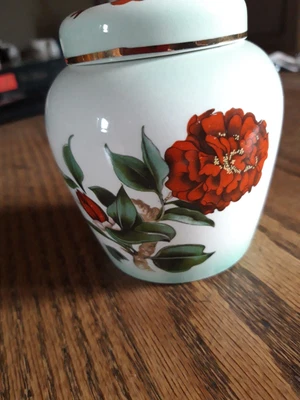 £5 • Buy Royal Worcester Palissy Porceline Trinket Pot