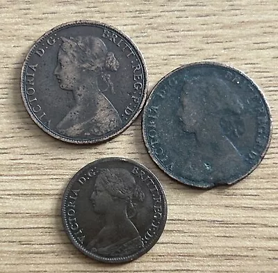 Queen Victoria Half Pennys & Farthing 1860’s • £0.99