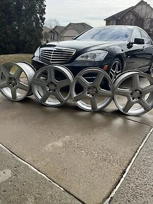 20” Mercedes-Benz OEM Amg Wheels  • $1800