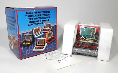 VTG 80's SPACE INVADER TABLE TOP ELECTRONIC VIDEO GAME LCD SCREEN MIP WORKS • $24.99