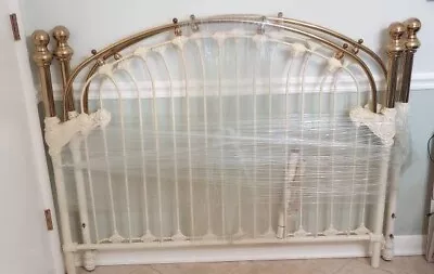 Vintage Elliot's Design White Enameled Iron And Brass Full Size Bed • $1000