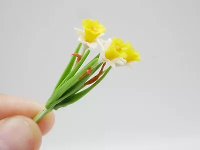 1 Pc Miniature Daffodil Flower (SS) Clay Dollhouse Handmade Decor 1:12 Scale • $2.22