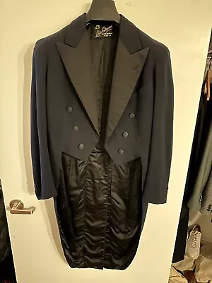 BEAUTIFUL Vintage Bespoke Louis Edmond Paris Tailcoat— Size 40 • $95