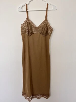 $26 • Buy VTG Vanity Fair Mocha Lace Top Short Nylon Full Slip Sheer