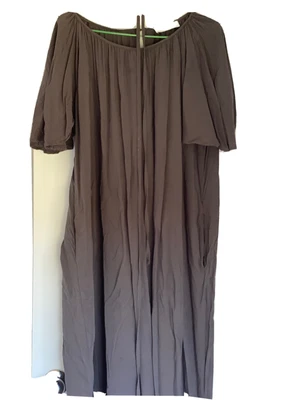 $16 • Buy Betty Basics Dress Size 20