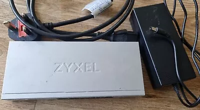 Zyxel 5 Port Network Switch PoE GS1200-5HP Web Managed Gigabit GbE 10/100/1000 • £49.99