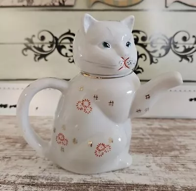 Collectable Miniature White Porcelain Cat Teapot Japan  • $8