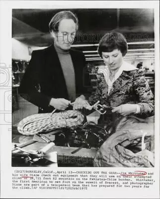 1975 Press Photo Jim & Diane Whittaker Of Berkeley Prepare To Climb K2 Mountain • $17.99