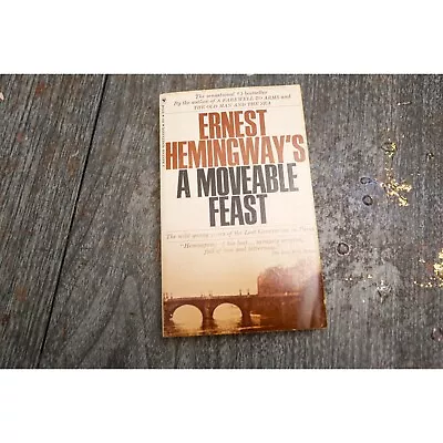 Ernest Hemingway's A Moveable Feast 1965 SC • $6.38
