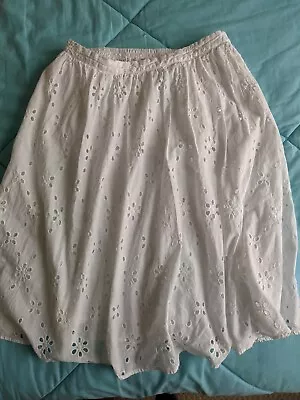 J Crew White Eyelet Skirt Size Small Lined Elastic On Waist  • $14