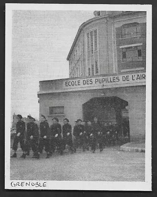 1949 -- Grenoble. School Of Air Pupils. 3v363 • $5.85