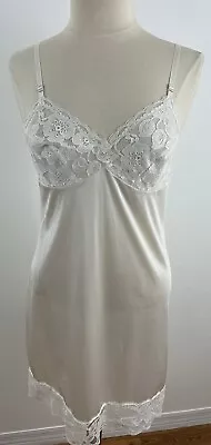 Vintage Vanity Fair Women's 34 S Full Slip Dress White Nylon Lace Trim • $14