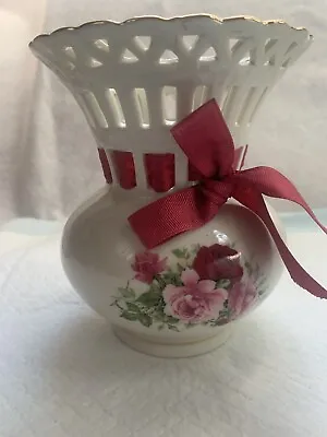 Formalities By Baum Bros Victorian Rose Ivory Vase Gold Trim • $10