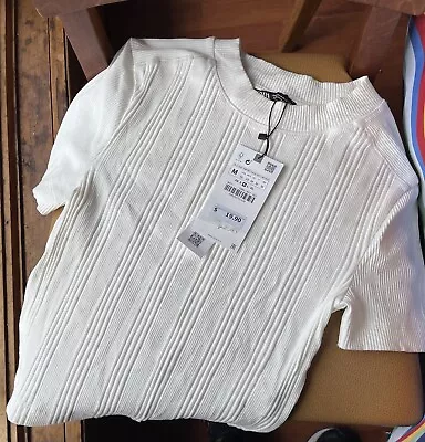 Zara White Rubbed Short Sleeve Round Neck Shirt Cotton Elastane Medium #0962 • $18