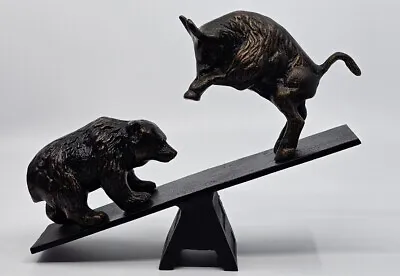 Wall Street Struggle Bull Bear Scultpture Stock Market Desk Figurine San Pacific • $94.99
