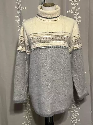 Lord & Taylor Women's Sweater Lambswool Angora Rabbit Hair Women’s Size Large • $39.95