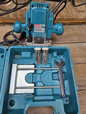 Makita Router Plunge Base • $100