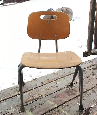 Vintage School Classroom Child's Chair • $18