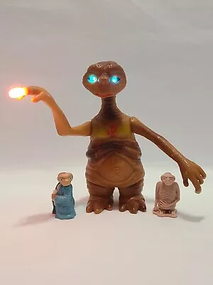 1982 E.T. The Extra Terrestrial Electronic W/Working Lights + 2 PVC Figures • $64.99