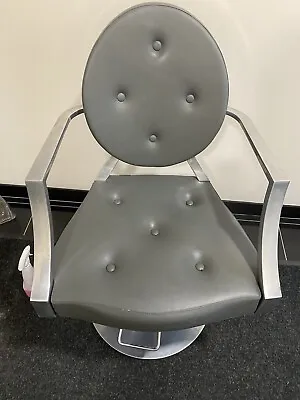 Maletti Salon Styling Chairs • £100