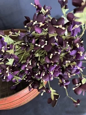 130 Vintage Millinery Hat Flower Lot ~ Fabric Adornments WILD VIOLETS 16  STEM • $19