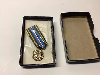 US Vietnam War Air Force Medal GREAT SHAPE! • $25