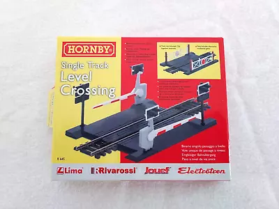 Hornby - R645 Single Track Level Crossing In Excellent Boxed Condition. • £0.99