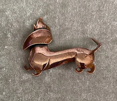 Vintage Copper Dachshund Wiener Dog Brooch Pin Unsigned • $15