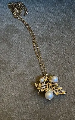 Vintage Avon Signed Gold Tone Faux Pearl Acorns And Leaf Brooch Or Necklace • $16