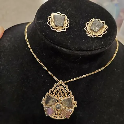 Womens Vintage Necklace Clip Earring Set Unknown Stone Set In Goldtone Metal • $25.99