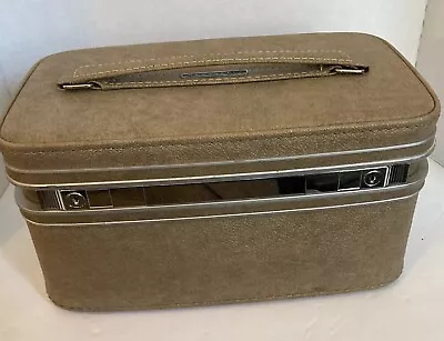 Vintage Samsonite Fashionaire Hardside Ladies Beauty Tan Train Case Tray NO KEY • $47