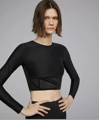 $9.99 • Buy Oysho Cropped T-shirt Activewear With Velvet Detail Size M