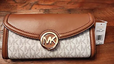 Michael Kors Fulton Large Flap Wallet Vanilla • $199