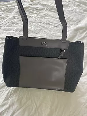 EUC Gray Monogram MICHAEL KORS Shoulder Bag • $9.99