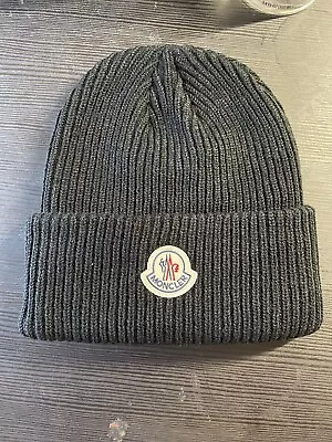 Moncler Beanie Black • $19.90