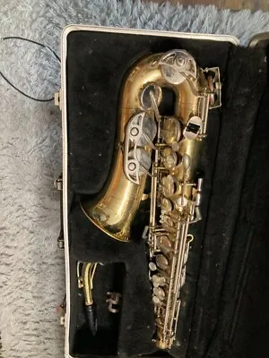 Selmer Bundy II Alto Saxophone With Case • $250
