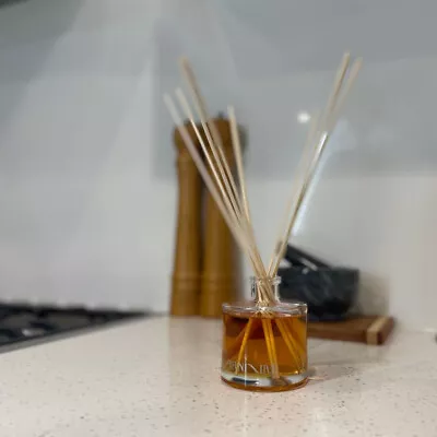 $29.95 • Buy Scented AROMATIC REED DIFFUSER SET 200ml + STICKS & BOX Home Fragrance Diffusers