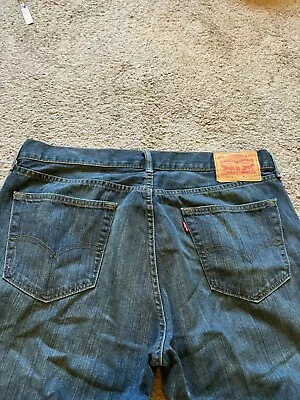 EXCELLENT USED CONDITION Men’s Darkwash LEVI’S Jeans Size 36 X 30 #559 • $3.99