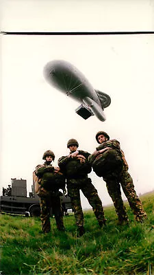 Gunners From II SQDN RAF Regt Parachute Training. - Vintage Photograph 1033923 • £13.42