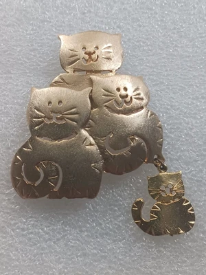 $4.75 • Buy Vtg Estate Signed Ultra Craft Cats Charm Brooch Pin
