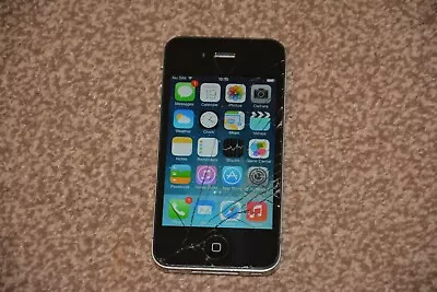 Apple IPhone 4 Black 8GB 02 CRACKED • £9.95