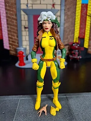 Marvel Legends Retro Series Rogue Xmen  • $30