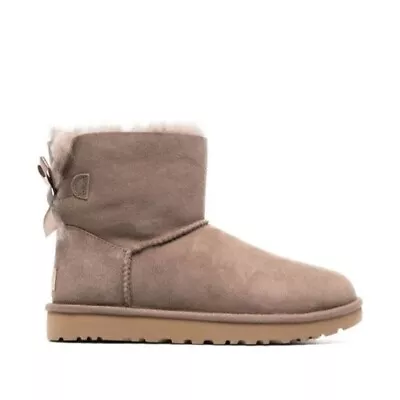 Ugg Australia Women Bailey Bow Classic Short Sheepskin Boots Shoes Sz 9 • $45.49