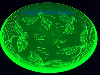 Green Vaseline Glass Dragonfly Bowl Insect Animal Uranium Candy Dish Saucer Glow • $15.50