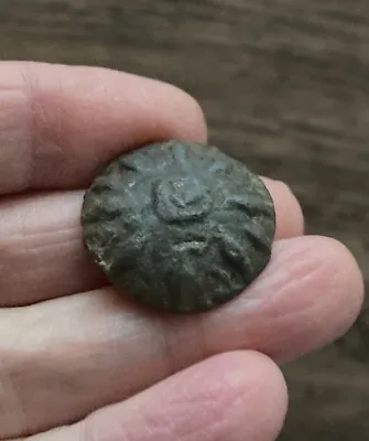 16th Century. Moulded Lead Button. Dating To The 1500’s. • £12