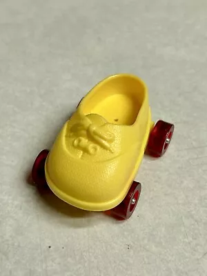 Vintage MY FRIEND Mandy Yellow ONE Roller Skate #231 Fisher Price • $5.95