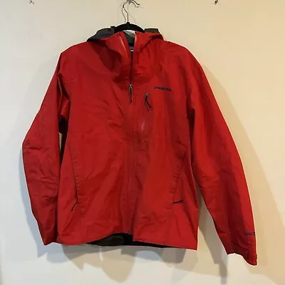 Patagonia Men’s Calcite Gore-Tex Jacket Size Medium Fire Red • $135