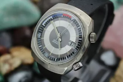 Vintage VANGUARD 25j Automatic Compressor Style 200M Diver's Watch  • $399.99